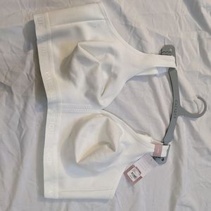 Cacique wireless bra in white 44DD